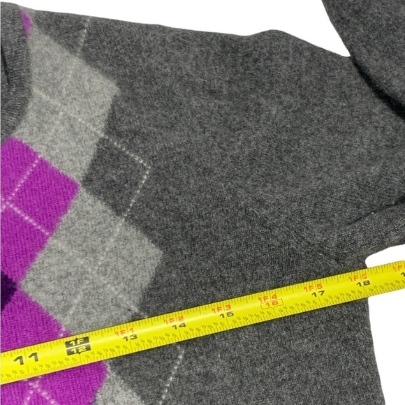 Women’s Gray Argyle Button Front Cashmere Sweater Cardigan - Picture 5 of 9